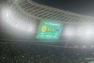 绝对的统治力！巴萨女足客场3-0完胜皇马女足！